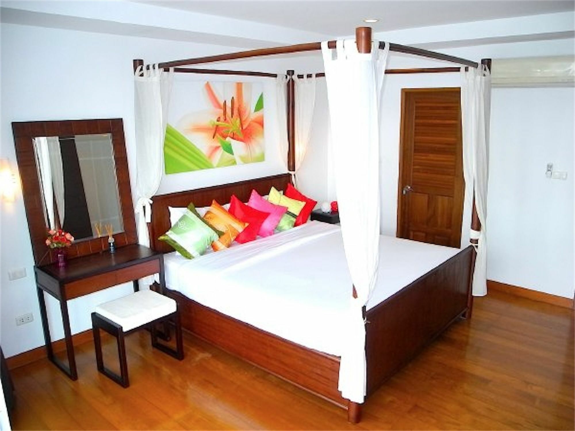 Sunrise 3 Bedrooms Modern Apartment In Nai Harn Rawai Dış mekan fotoğraf